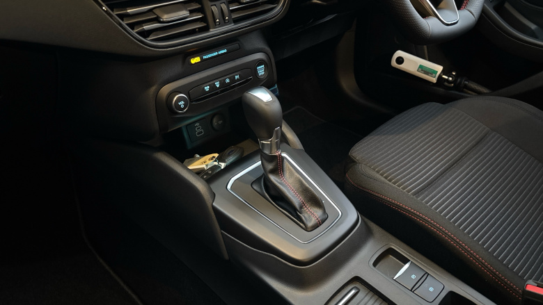 Ford Focus 1.0 EcoBoost Hybrid mHEV 155 ST-Line 5dr Auto Petrol Hatchback